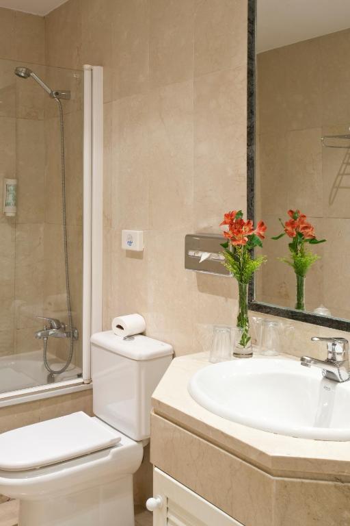 Standard Double Room,693084180:JPEG